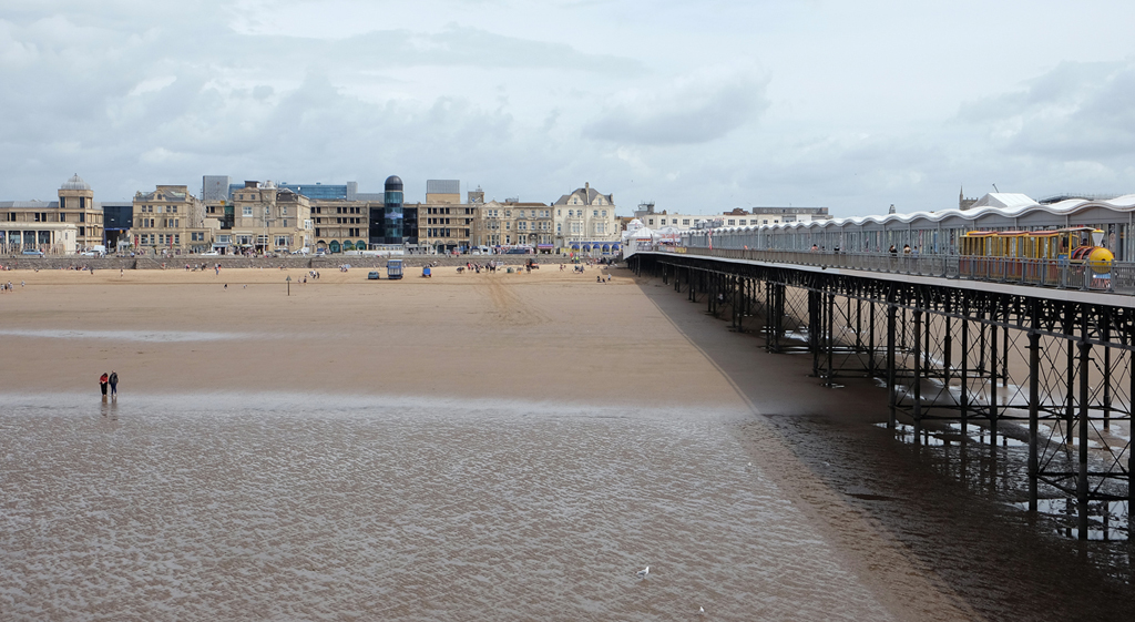 Weston Super Mare pier.jpg