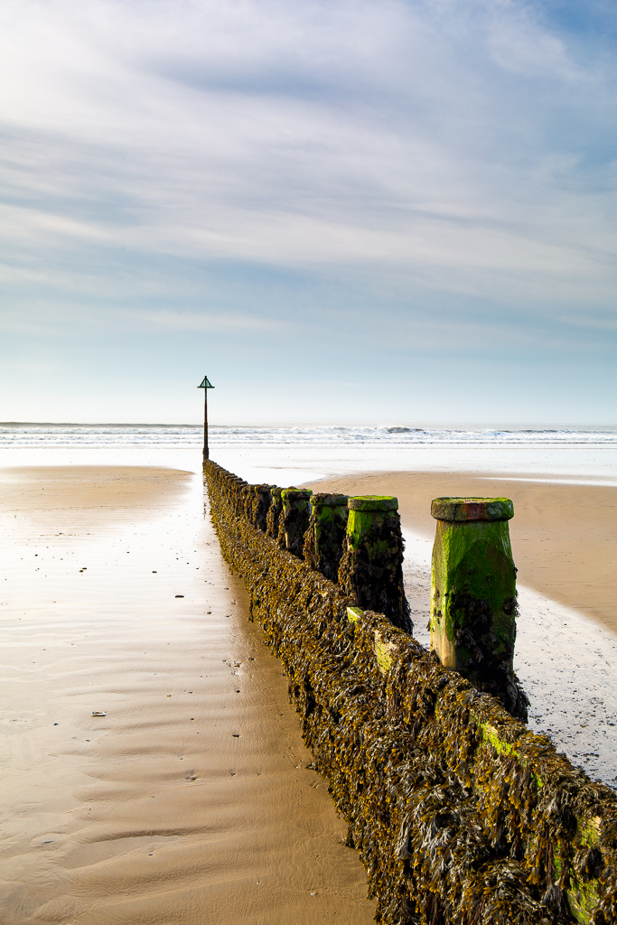 Ynyslas_breakwater.JPG