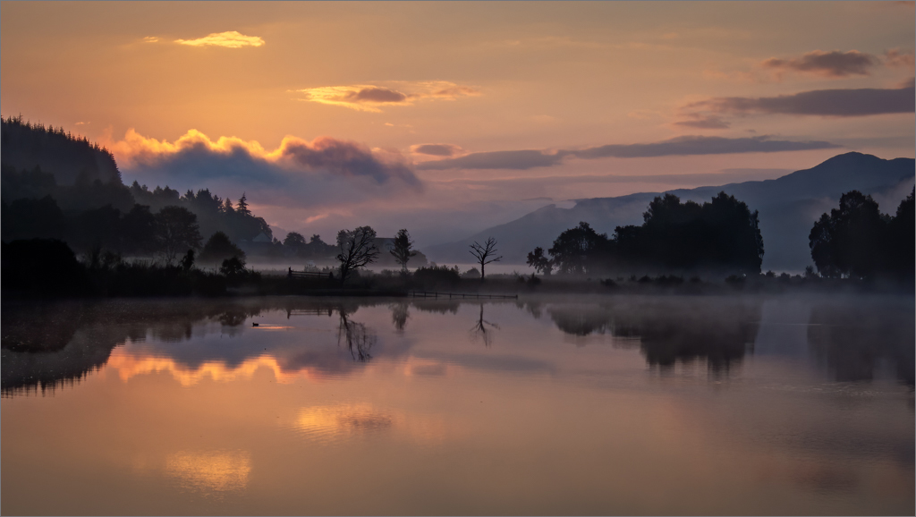 Loch Tummel Dawn.jpg