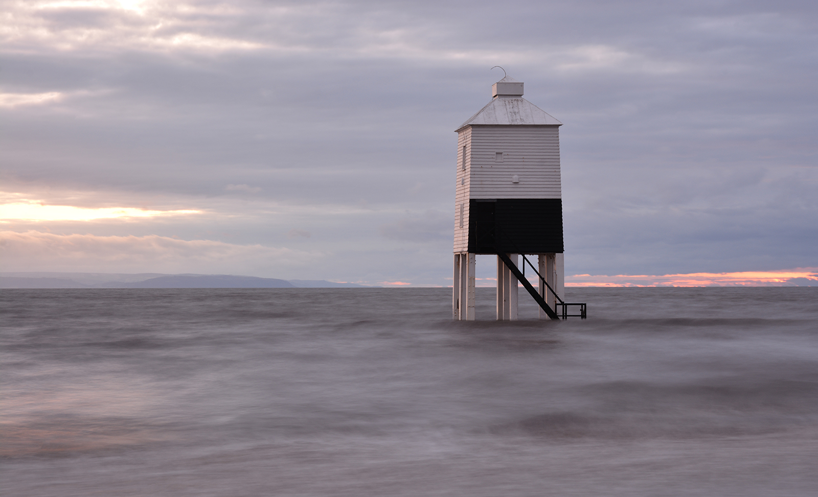 Burnham lighthouse.jpg