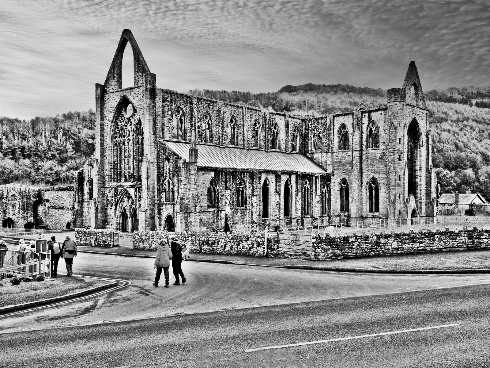 Tintern-Abbey.gif