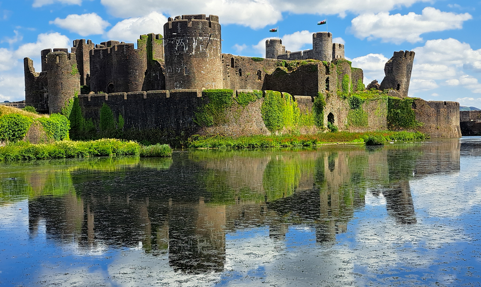 Caerphilly-Castle.jpg